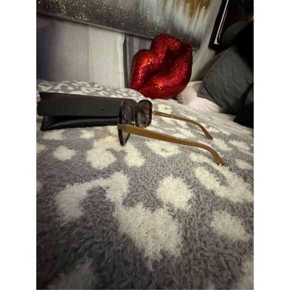 Tory burch Eleanor oversized square sunglasses ty7022 tan black gold - Picture 6 of 13